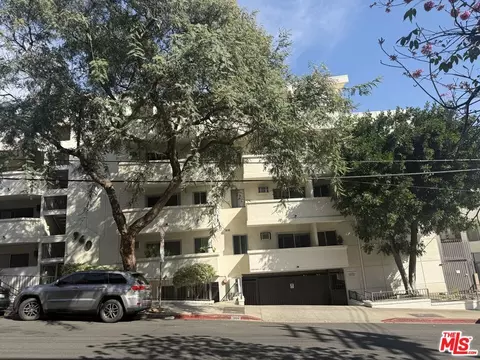 960 Larrabee St #321, West Hollywood, CA 90069
