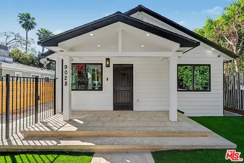 9028 Keith Ave, West Hollywood, CA 90069