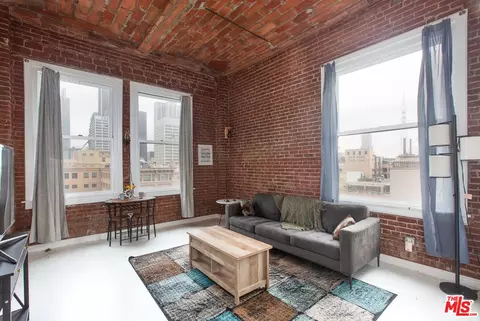 215 W 7th St #1301, Los Angeles, CA 90014