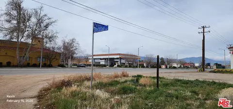 2700 E Palmdale Blvd, Palmdale, CA 93550 photo 5
