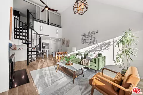 950 N Kings Rd #342, West Hollywood, CA 90069