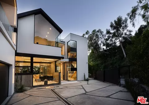 1772 N Crescent Heights Blvd, Los Angeles, CA 90069