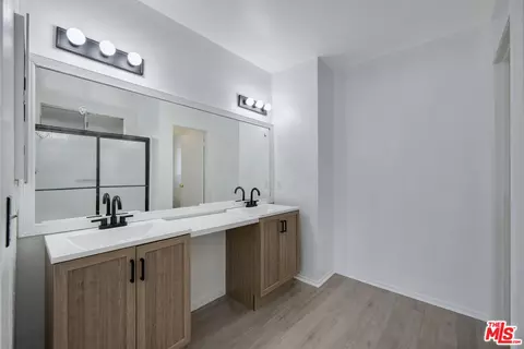 Bath - 5881 Ashley Ct, Chino, CA 91710 photo 3 of 7
