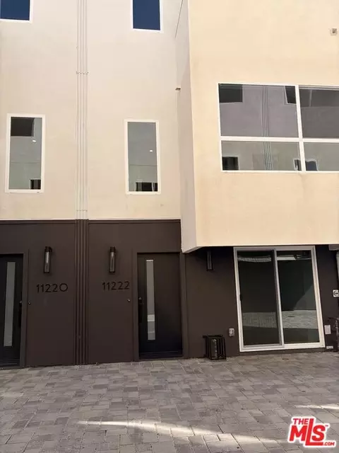 11220 W Lyon Ln #11, North Hollywood, CA 91606