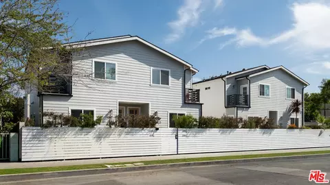 3944 S Budlong Ave, Los Angeles, CA 90037