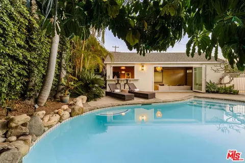 8044 Cowan Ave, Los Angeles, CA 90045