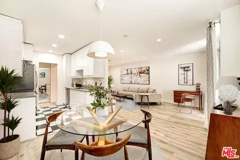 1750 Camino Palmero St #236, Los Angeles, CA 90046