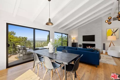 3736 Berry Dr, Studio City, CA 91604