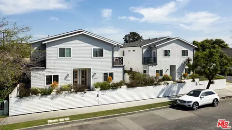 1135 Leighton Ave, Los Angeles, CA 90037