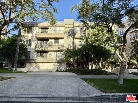 450 N Oakhurst Dr #304, Beverly Hills, CA 90210