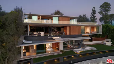 1331 Linda Flora Dr, Los Angeles, CA 90049