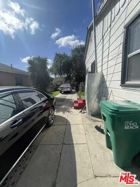 247 E 67th Way, Long Beach, CA 90805 photo 5