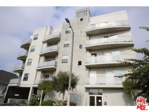 1025 Dewey Ave #205, Los Angeles, CA 90006