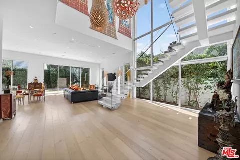 6356 W 5th St, Los Angeles, CA 90048