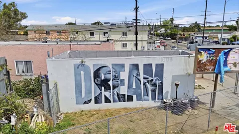 11003 Compton Ave, Los Angeles, CA 90059