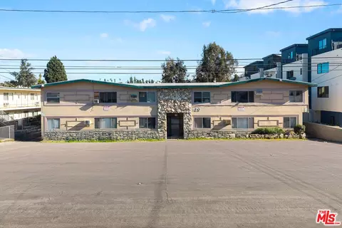 820 Chestnut Ave, Los Angeles, CA 90042