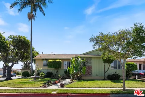 2904 W 137th St, Gardena, CA 90249