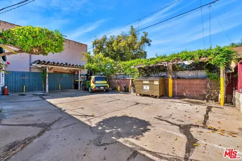 6249 Newell St, Huntington Park, CA 90255