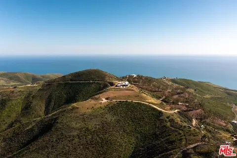 9522 Cotharin Rd, Malibu, CA 90265 photo 11
