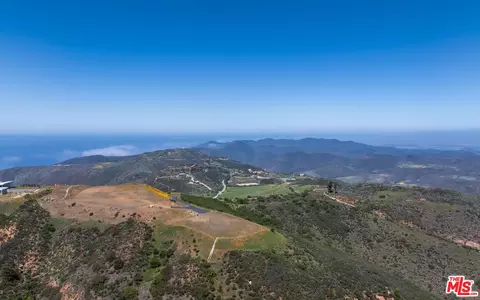 9522 Cotharin Rd, Malibu, CA 90265 photo 6