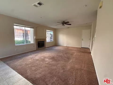 Living - 113 Gardenside Ct, Fallbrook, CA 92028 photo 3 of 8