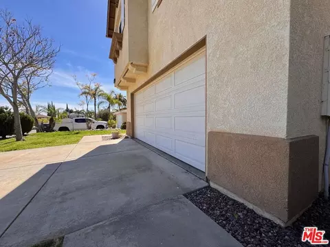 Exterior - 113 Gardenside Ct, Fallbrook, CA 92028 photo 6 of 6