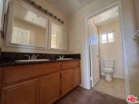 Bath - 113 Gardenside Ct, Fallbrook, CA 92028 photo 3 of 3