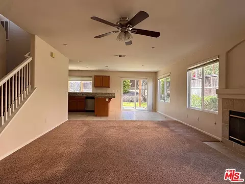 Living - 113 Gardenside Ct, Fallbrook, CA 92028 photo 1 of 8