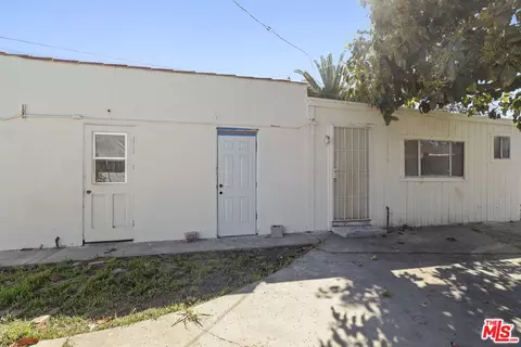 Exterior - 805 S Crane Ave, Compton, CA 90221 photo 2 of 4