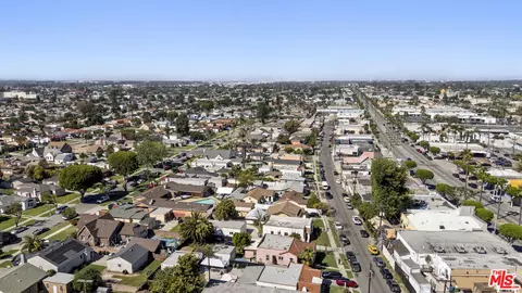 View/Area - 805 S Crane Ave, Compton, CA 90221 photo 3 of 4