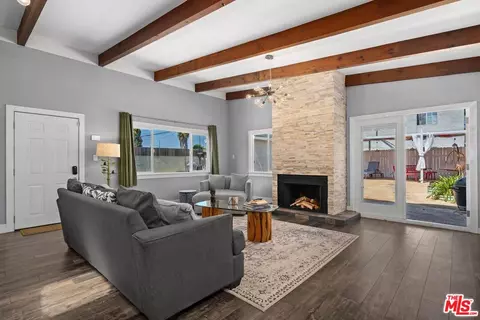 1627 W 38th St, Los Angeles, CA 90062
