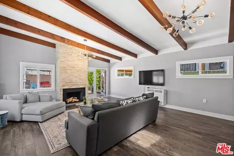 1627 W 38th St, Los Angeles, CA 90062