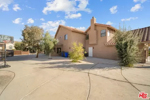 Other - 19898 Sunset Ln, Apple Valley, CA 92308 photo 13 of 19