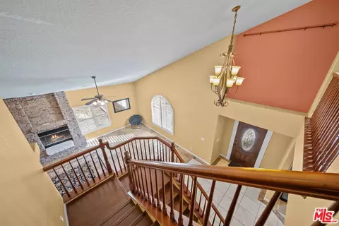 Entry Way - 19898 Sunset Ln, Apple Valley, CA 92308 photo 4 of 4
