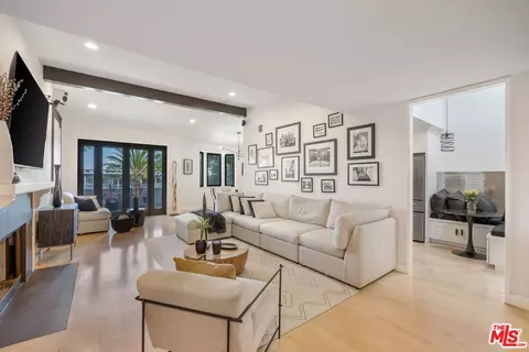 4600 Via Dolce #301, Marina Del Rey, CA 90292