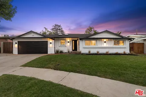 23649 Emelita St, Woodland Hills, CA 91367
