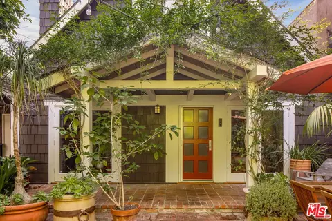 2536 Beverley Ave, Santa Monica, CA 90405