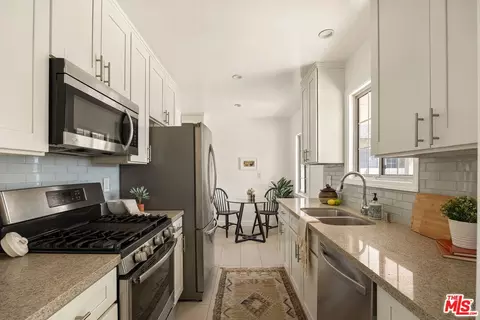 Kitchen - 13610 Bracken St, Arleta, CA 91331 photo 1 of 3