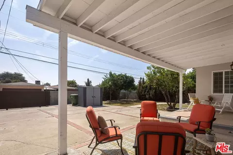 Exterior - 13610 Bracken St, Arleta, CA 91331 photo 2 of 6