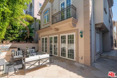 134 Voyage Mall, Marina Del Rey, CA 90292