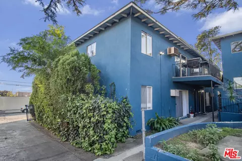 Exterior - 755 E Pine St, Altadena, CA 91001 photo 2 of 7