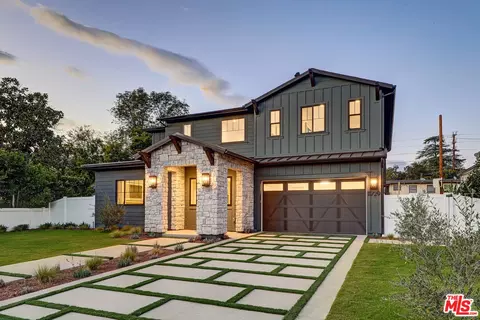 11729 Hartsook St, Valley Village, CA 91607