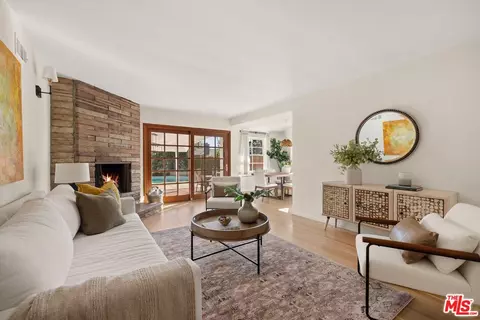 15016 Archwood St, Van Nuys, CA 91405