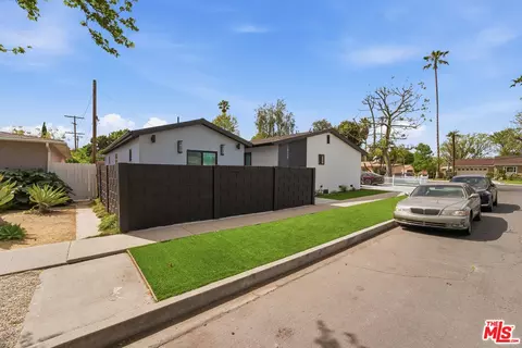 6724 Hesperia Ave, Reseda, CA 91335 photo 5