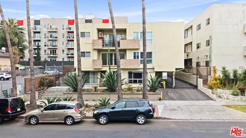 741 S Hobart Blvd, Los Angeles, CA 90005