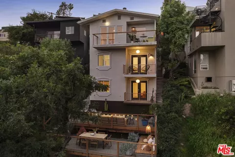 544 Dove Dr, Los Angeles, CA 90065