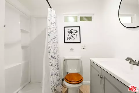 Bath - 520 E Lime Ave, Monrovia, CA 91016 photo 2 of 3