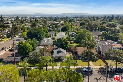 View/Area - 520 E Lime Ave, Monrovia, CA 91016 photo 2 of 3