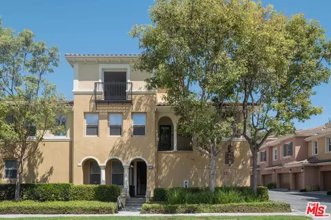 107 Chantilly, Irvine, CA 92620