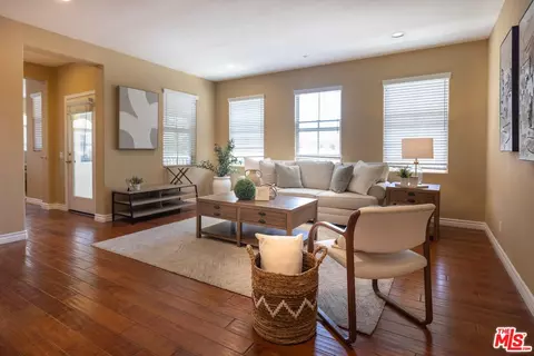 107 Chantilly, Irvine, CA 92620